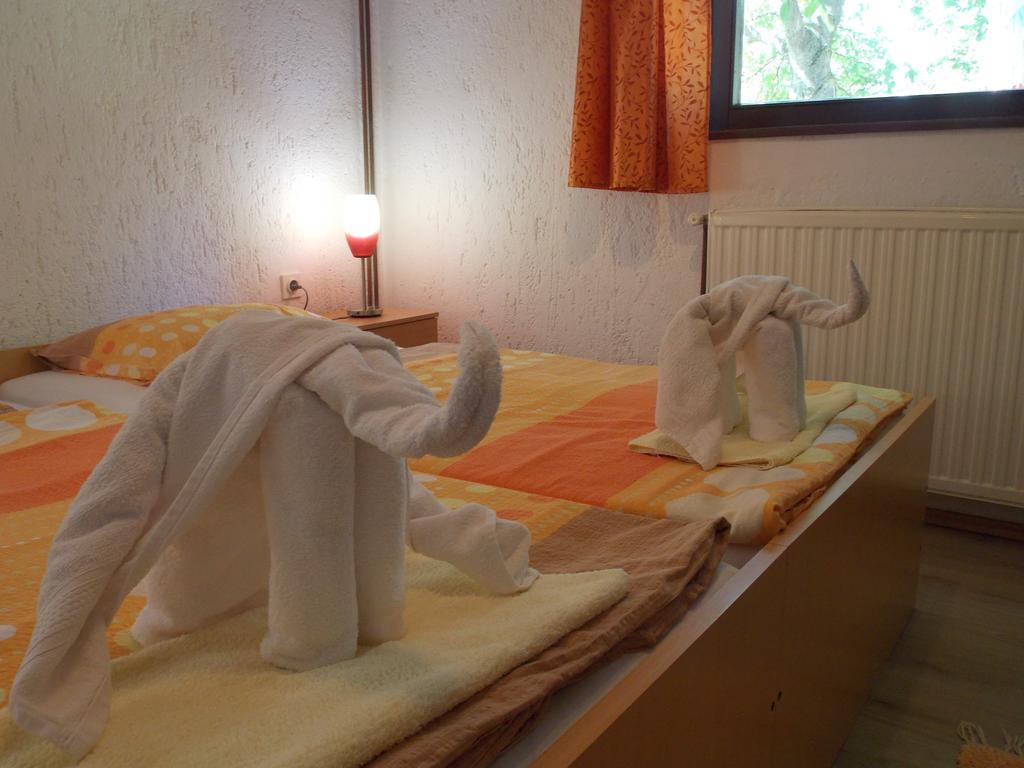 Apartments Smirnov ドレツニック・グラード エクステリア 写真