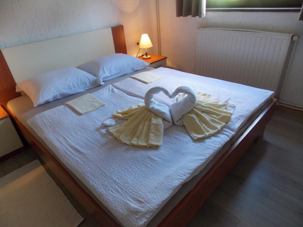 Apartments Smirnov ドレツニック・グラード エクステリア 写真